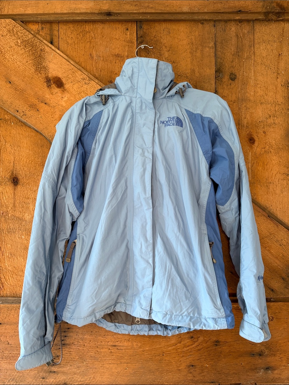 The North Face Womens HyVent Blue Hooded Ski Jacket Size M Water Resistant